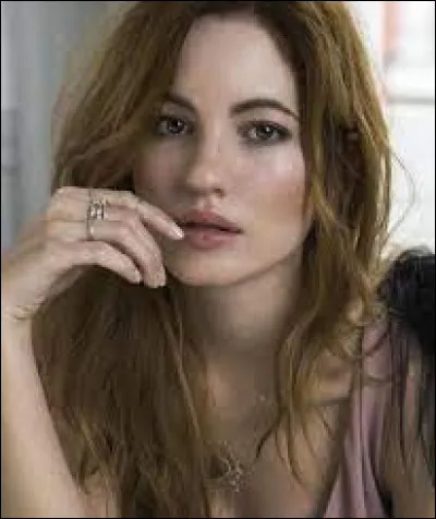 Quel est le nom de cette lady ?