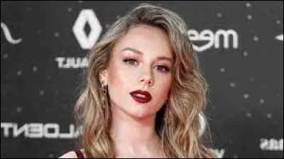 Quel est le nom de cette actrice ?