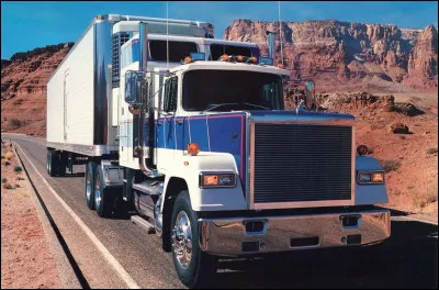 Ce tracteur routier a été médiatisé par le film d'animation Cars des studios Pixar. Retrouver son nom devra donc être un jeu d'enfant.