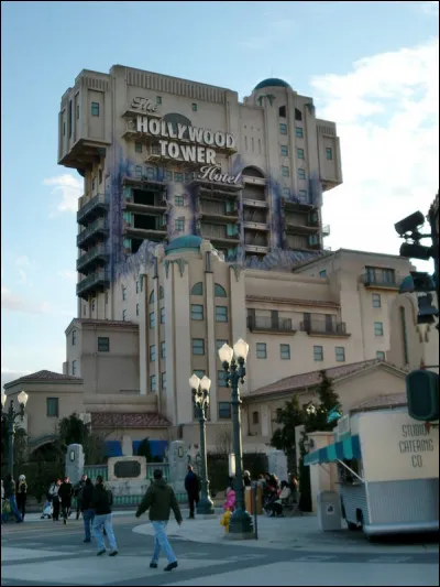 Quand le Hollywood Tower Hotel a-t-il été frappé par le fameux éclair ?
