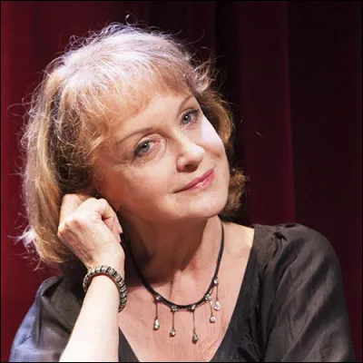 Cette actrice de théâtre, surtout connue par les adaptations à la télévision de pièces comme Bérénice ou Le Jeu de l'amour et du hasard, c'est Danièle ...