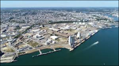 Quand a été créé de port de Lorient ?