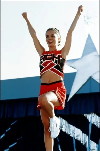 Elle joue dans la teen-comedy :