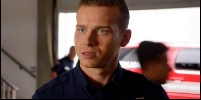 Quel est le véritable nom du pompier Buck ?