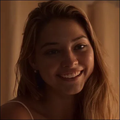 Comment sappelle lancien copain de Sarah (avant Topper) ?