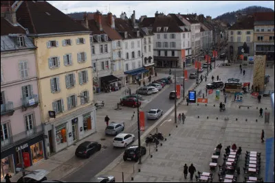 Sa préfecture est Lons-le-Saunier :
