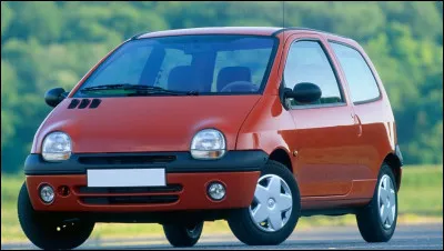 OVNI des années 1990, cette patate roulante avait pour objectif d'être la moins chère possible. Quelle est cette voiture ?