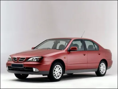 Lorsqu'on achète une voiture, son design extérieur est un critère qui a, pour certains, plus de valeur que les équipements proposés par le constructeur. La voiture en illustration ne fait pas rêver, quel peut bien être son nom ?