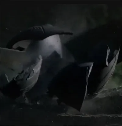 Et à propos de céramique, justement, on en retrouve par endroit de grandes quantités semblant avoir été brisées volontairement. Pourquoi cela ?