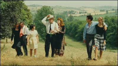 Dans ce film de Louis Malle, avec Michel Piccoli, Miou-Miou, Dominique Blanc, Michel Duchaussoy et François Berléand, une famille bourgeoise de province se partage de l'héritage d'une défunte : c'est "Milou en ..."