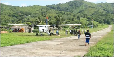 Outre le Costa Rica, quel pays a une frontière avec l'Etat du Panama ?