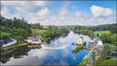 Il compte 307 000 et habitants pour une densité de 59 habitants/km² :