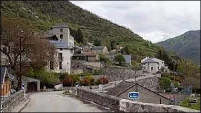 Petit village Ariégeois de 88 habitants, Rouze se situe dans l'ancienne région ...