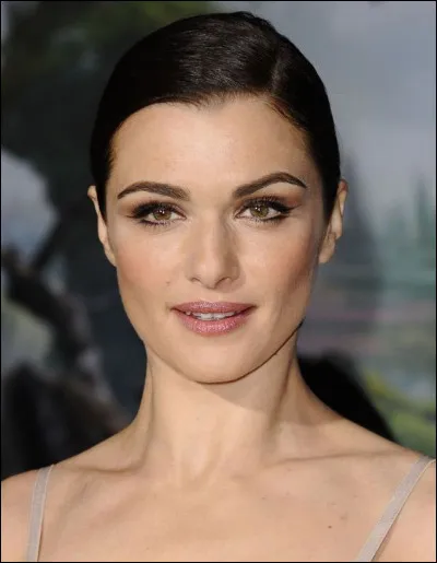 Quelles sont les franchises où joue cette actrice ?