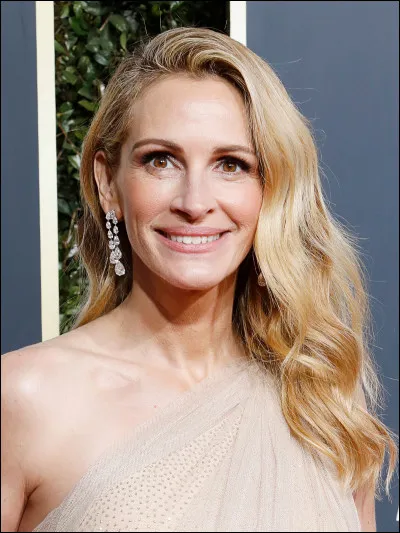 Quelle est la franchise où joue cette actrice ?