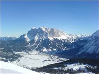 Le Zugspitze est le point culminant de mon pays.