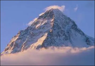 Quel est le nom du deuxième plus haut sommet de la planète ?