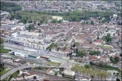 La ville la plus peuplée du département est Saint-Dizier, avec 22 900 habitants :
