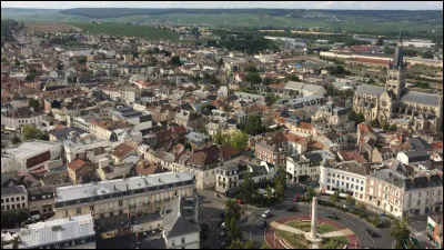 Epernay est la troisième ville du département, avec 22 000 habitants :