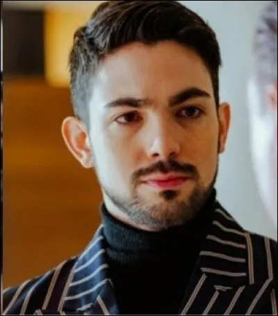 Dans les premiers épisodes, quel est le pseudonyme du représentant d'une mafia russe ?