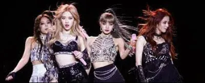 Qui a été formée pendant 4 ans ?