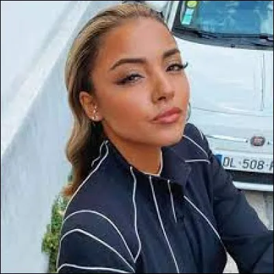 Qui est cette belle chanteuse ?