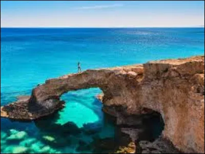 Comment appelle-t-on les habitants de la république de Chypre ?