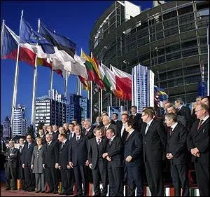 Un autre traité appelé traité de Maastricht crée l'Union européenne. De quand date ce texte ?