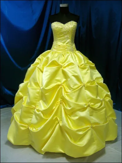 Le jaune est en Chine la couleur traditionnelle des décorations de mariage ainsi que la couleur de la robe de la mariée.