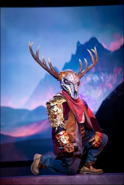 Qui se cachait sous le cerf ?