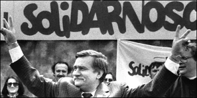 Dans quel pays le mouvement Solidarnosc voit-il le jour dans les années 1980 ?