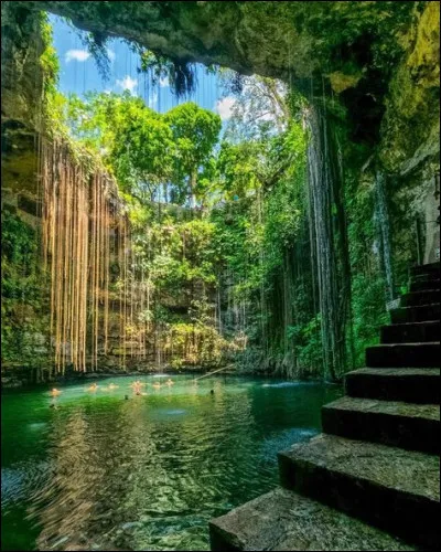 En quelle ann&eacute;e le journal la Lune n'a-t-il plus &eacute;t&eacute; publi&eacute; ?