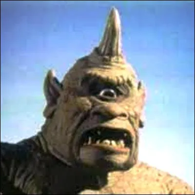 Comment s�appelle le cyclope, fils de Pos&eacute;idon, qui capture Ulysse et se fait ensuite crever l��il par celui-ci ?