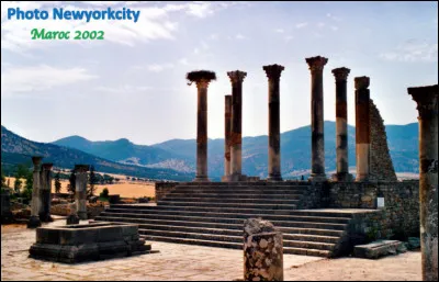 Quel est ce site du Maroc, les vestiges d'une ville romaine, capitale du Royaume de Maurétanie ?