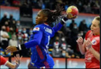 Généralement, il y a deux périodes dans un match. Combien de temps durent-elles ?