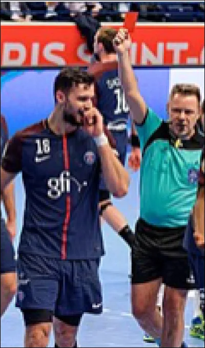 Quand l'arbitre vous présente un carton rouge, quelle est la sanction ?