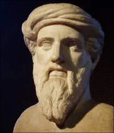 Quel type de triangle le théorème de Pythagore concerne-t-il ?