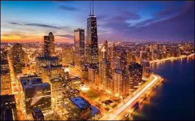 Dans quel État la ville de Chicago est-elle située ?