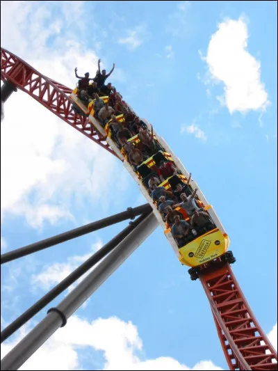 Qui est le constructeur de ce coaster ?
(Expedition GeForce)