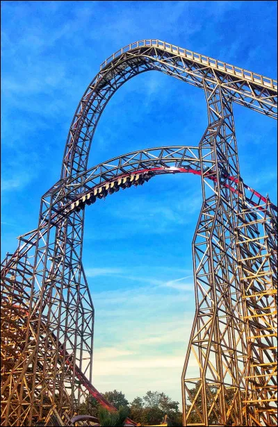 Qui est le constructeur de ce coaster ?
(Zadra)