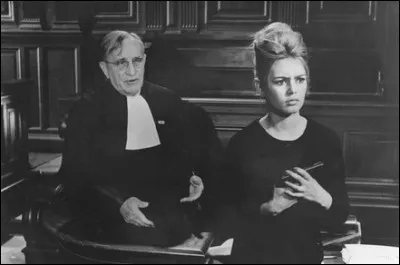 Quel est ce film de Clouzot dans lequel il est l'avocat de Brigitte Bardot ?