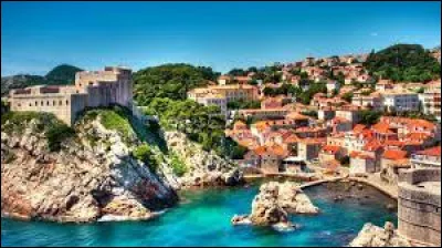Dans quel pays la ville de Dubrovnik est-elle situ&eacute;e ?