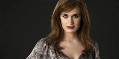 Comment se prénomme la femme de Carlisle ?