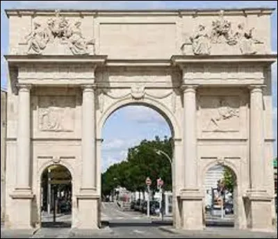 Géographie : 
Érigée au XVIIIe siècle, dans quelle commune de la région Grand-Est pourriez-vous admirer la porte Sainte-Catherine ?