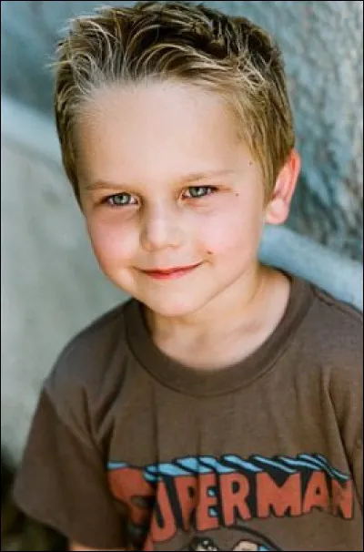 À quelle date est né Maynard James MJ Delfino ?