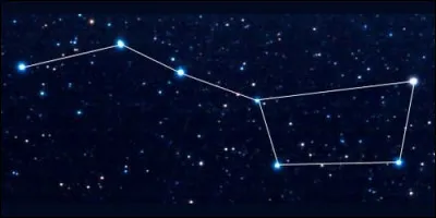 Combien d'étoiles y-a-t-il dans la constellation de la Grande Casserole ?