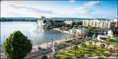 Dans quel département pourrez-vous flâner sur les rives du lac d'Enghien-les-Bains ?