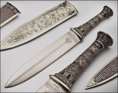 Qui sont les couteaux favoris d'Inej ?