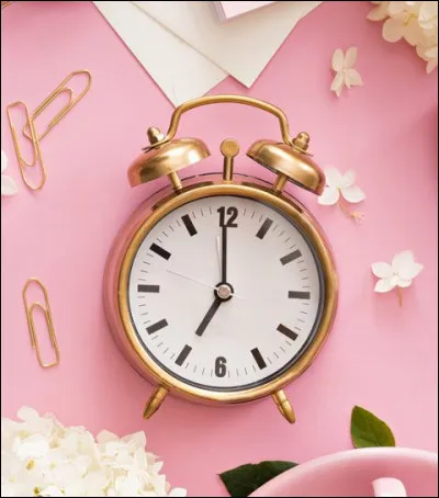 Quelle est la première chose que tu fais en te réveillant ?