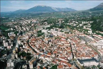 Préfecture des Hautes-Alpes, ville arrivée de la 10e étape :